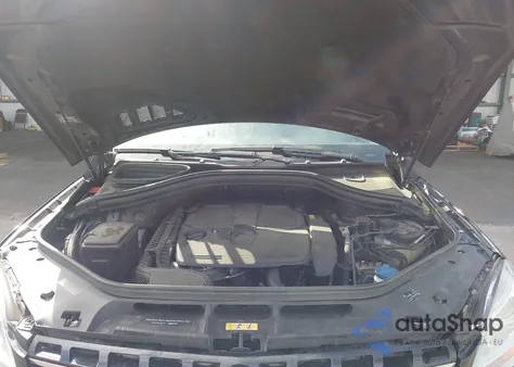 2015 Mercedes-Benz Ml 350 z USA, uszkodzony, nr VIN 4JGDA5JB6FA567663